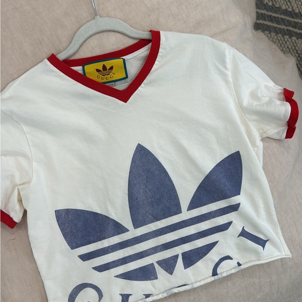 Gucci White Crop Tee with Red Trim and Navy Logo